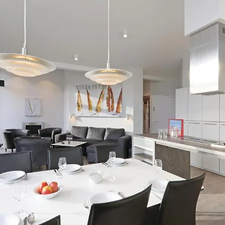 Duenenvilla Penthouse Apartment Lubeck